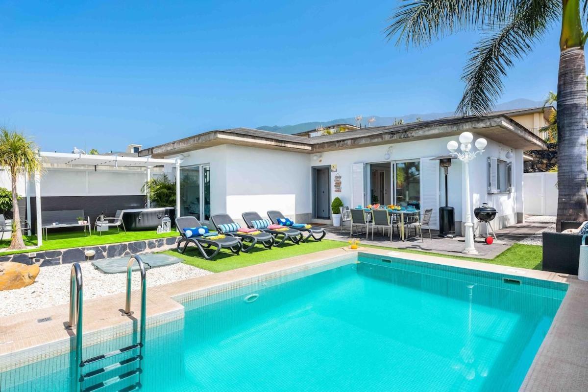 Сasa de vacaciones Sara De Lujo Piscina Privada Climatizada *